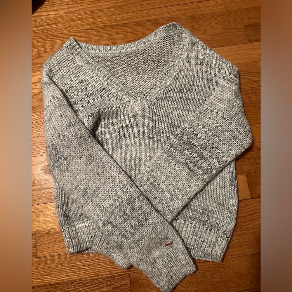 PINK Heather Gray V-neck Sweater